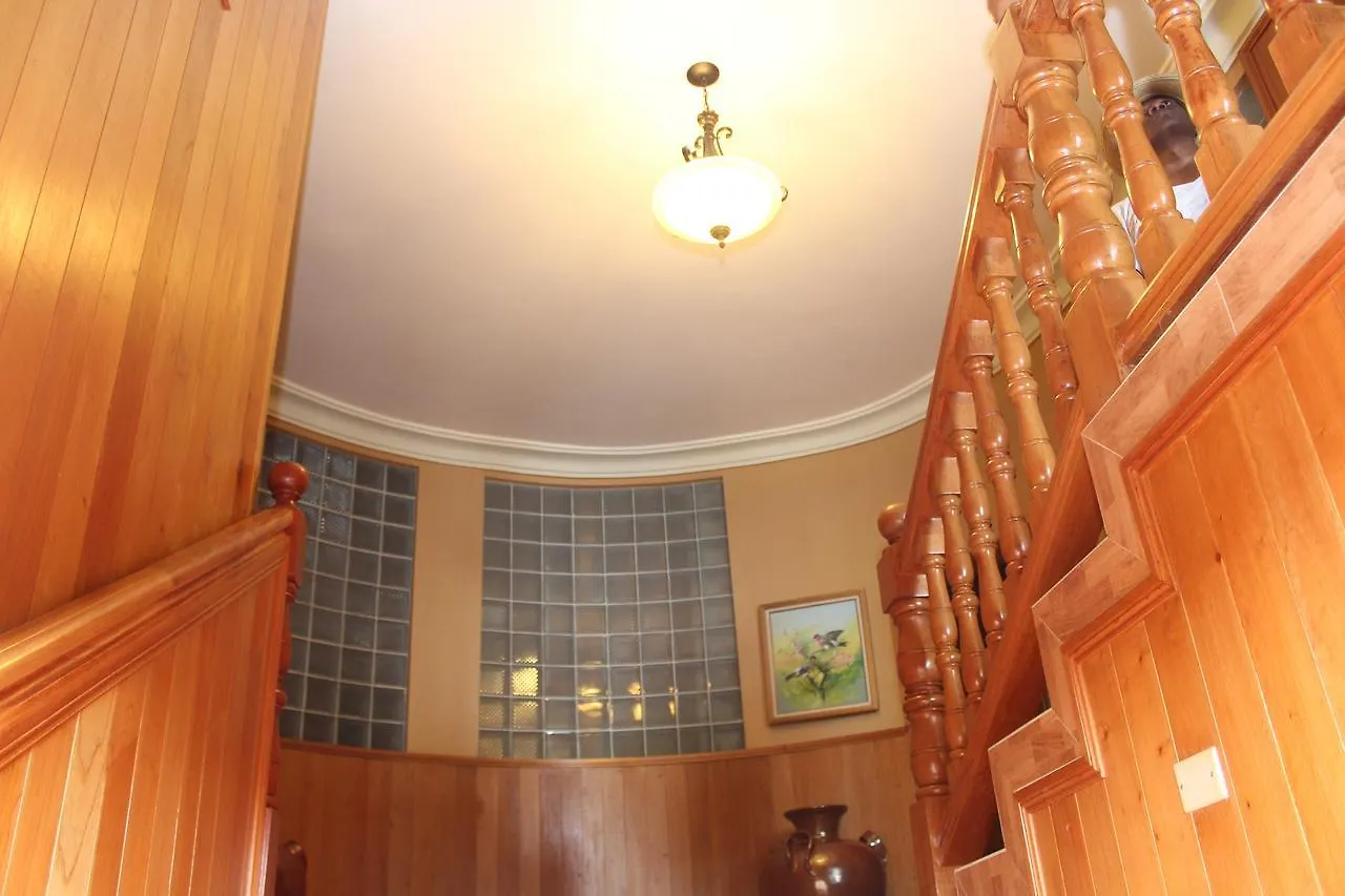 ***  Lebon Hotel Musseau Haiti